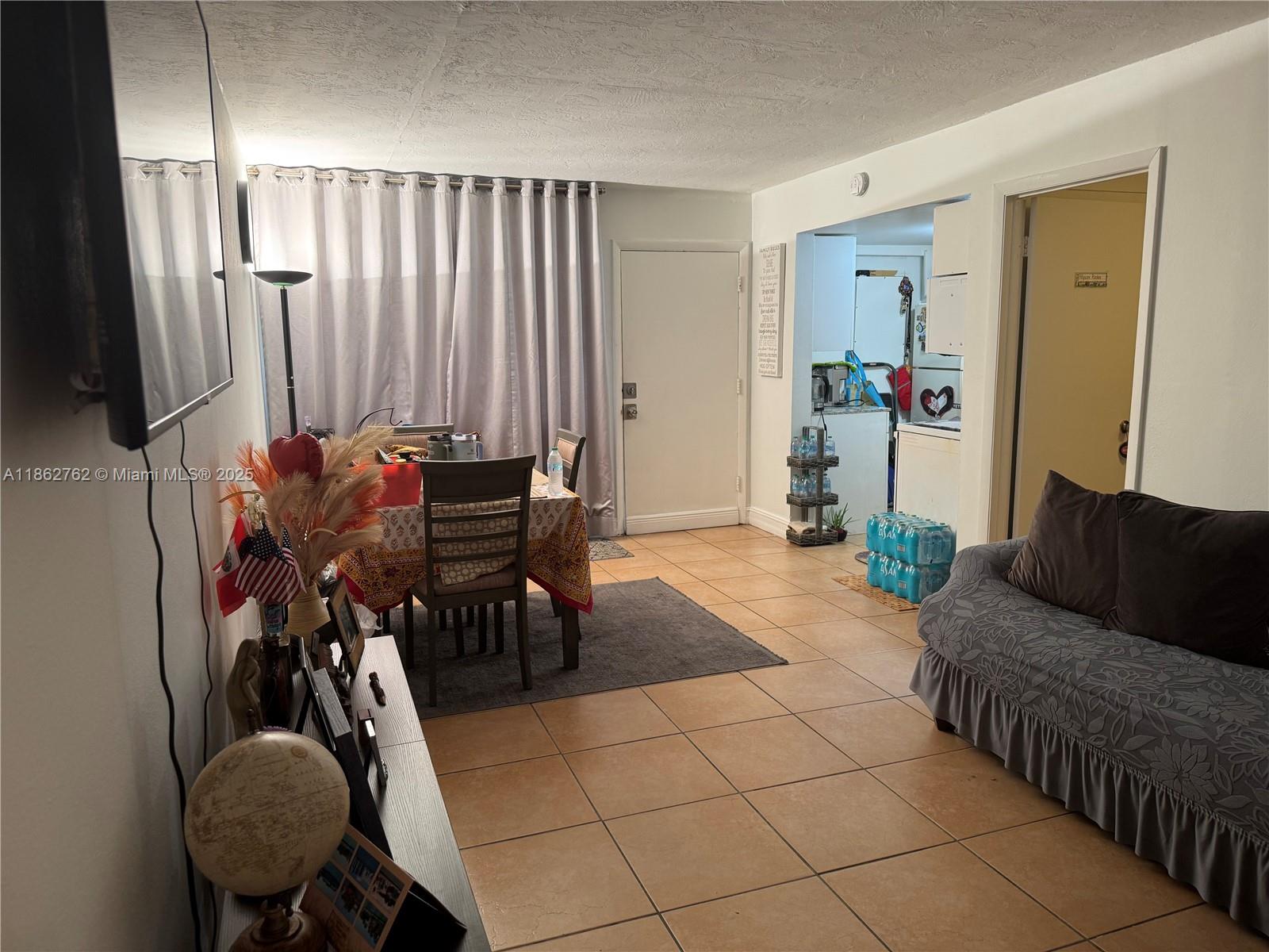 f3b61b38-6852 1851 NE 168th St # B7, North Miami Beach FL 33162 — #A11862762