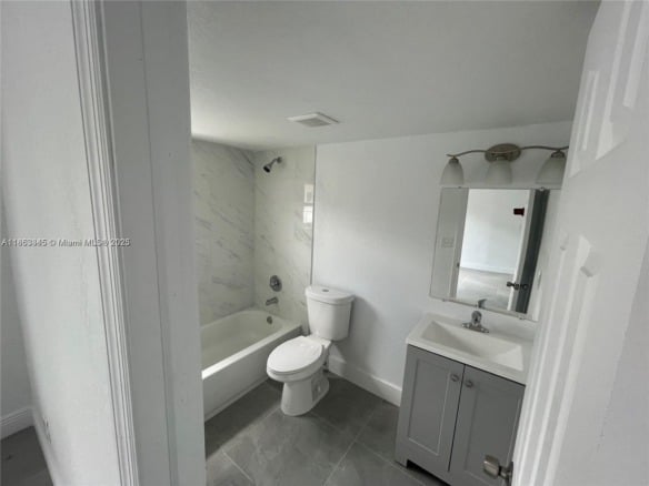 508 E 40th St, Hialeah FL 33013 — #A11863345