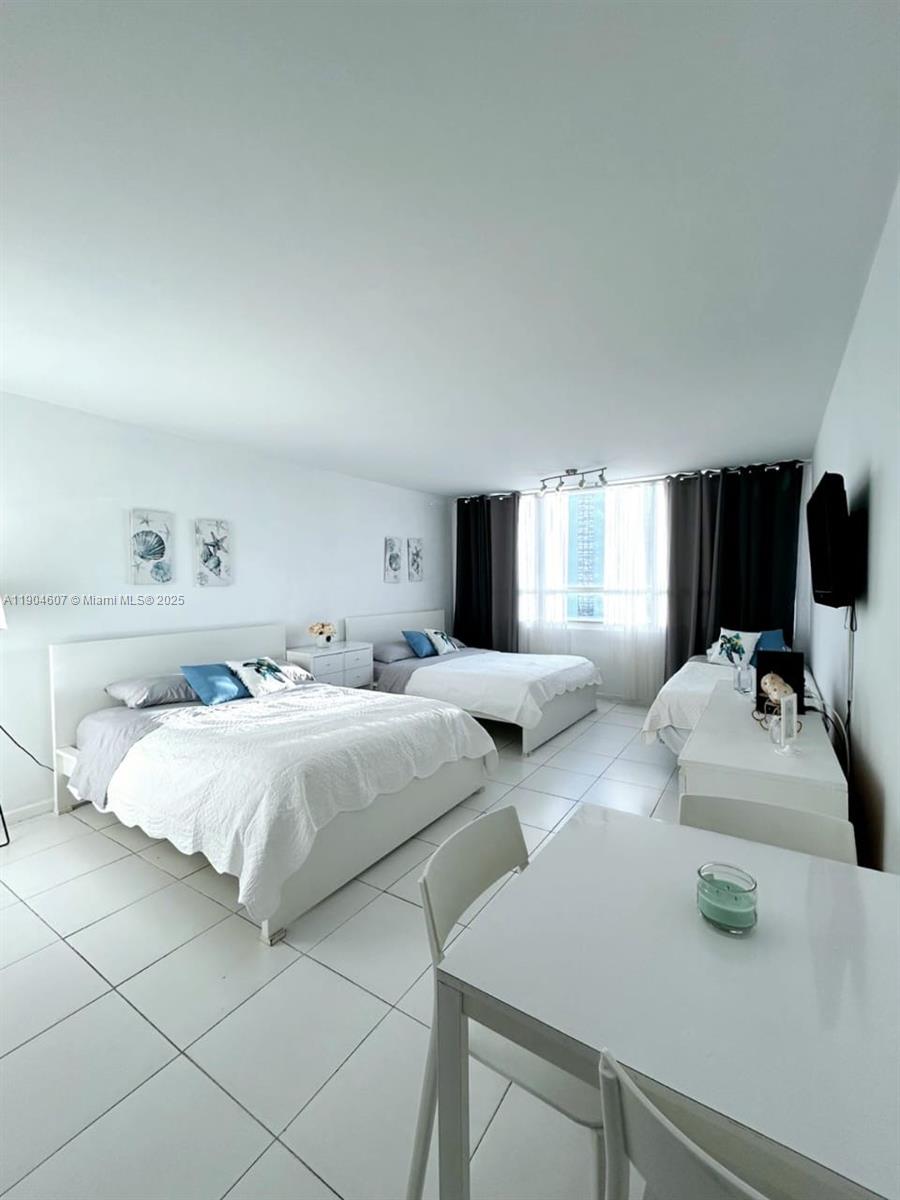 5445 Collins Ave # 617, Miami Beach FL 33140 — #A11904607