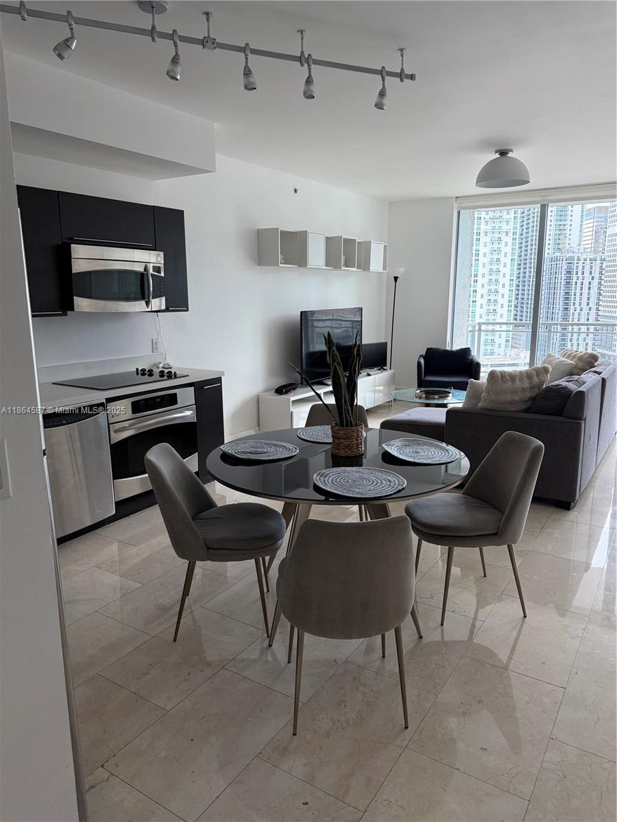 90 SW 3rd St # 2103, Miami FL 33130 — #A11864587