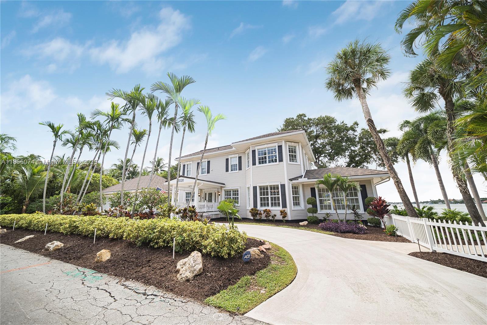 f3b61b38-6972 1020 Lands End Way, Jupiter FL 33458 — #A11865074
