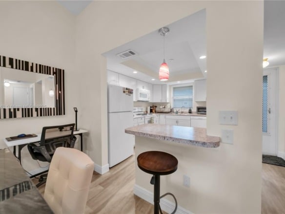 4613 SE 5th ave # 210, Cape Coral FL 33904 — #A11866563