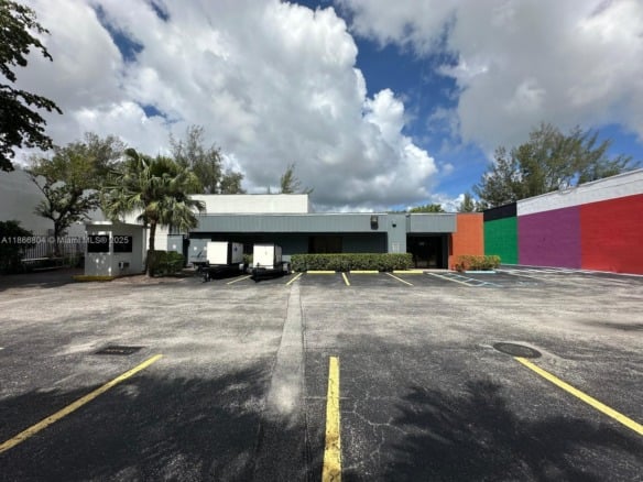 2350 NW 96th Ave, Doral FL 33172 — #A11866804
