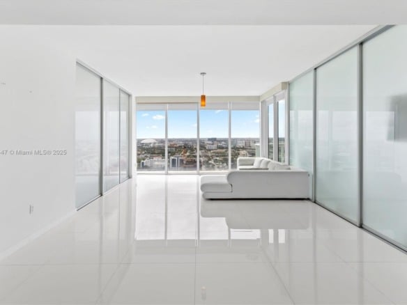 1040 Biscayne Blvd # 3106, Miami FL 33132 — #A11868447