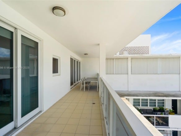 100 Lincoln Rd, Miami Beach FL 33139 — #A11868598