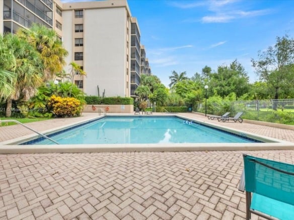 900 NE 195th Street # 607, Miami FL 33179 — #A11868921