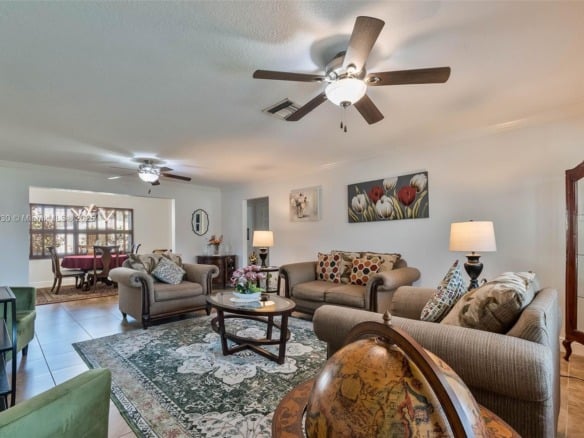 9021 NW 13th St, Plantation FL 33322 — #A11869930
