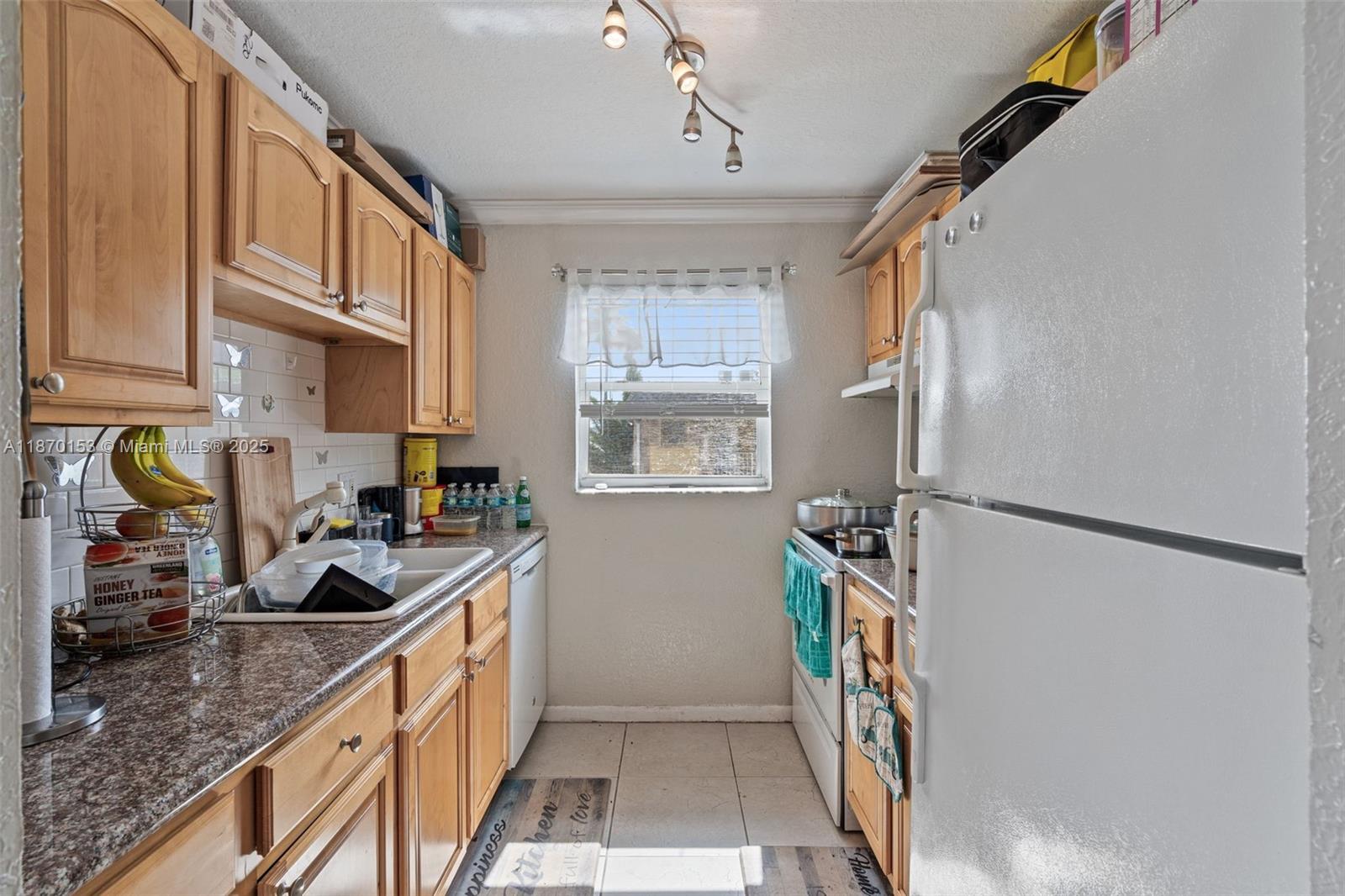 f3b61b38-7165 200 Croton Ave # 111, Lantana FL 33462 — #A11870153