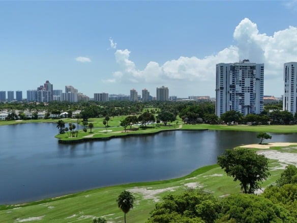 3675 N Country Club Dr # 204, Aventura FL 33180 — #A11870231