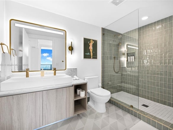 159 NE 6th St # 4015, Miami FL 33132 — #A11870353