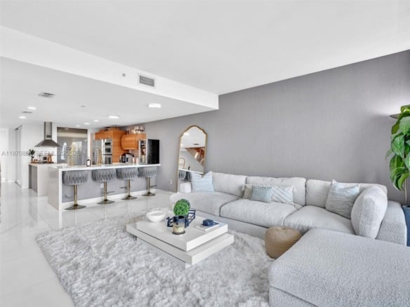 2950 NE 188th St # 312, Aventura FL 33180 — #A11870851