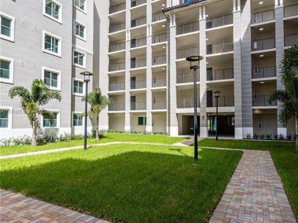 400 NW 112th Ave # 818, Sweetwater FL 33172 — #A11871372