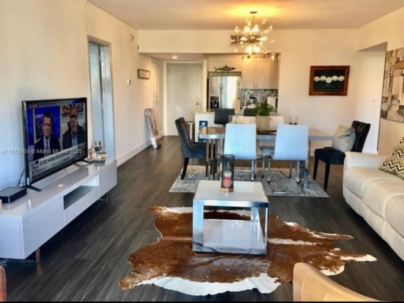 11111 Biscayne Blvd # 4D, Miami FL 33181 — #A11872059