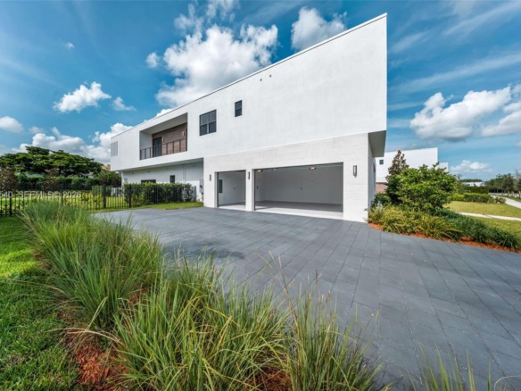 16740 N Botaniko Dr N, Weston FL 33326 — #A11872540