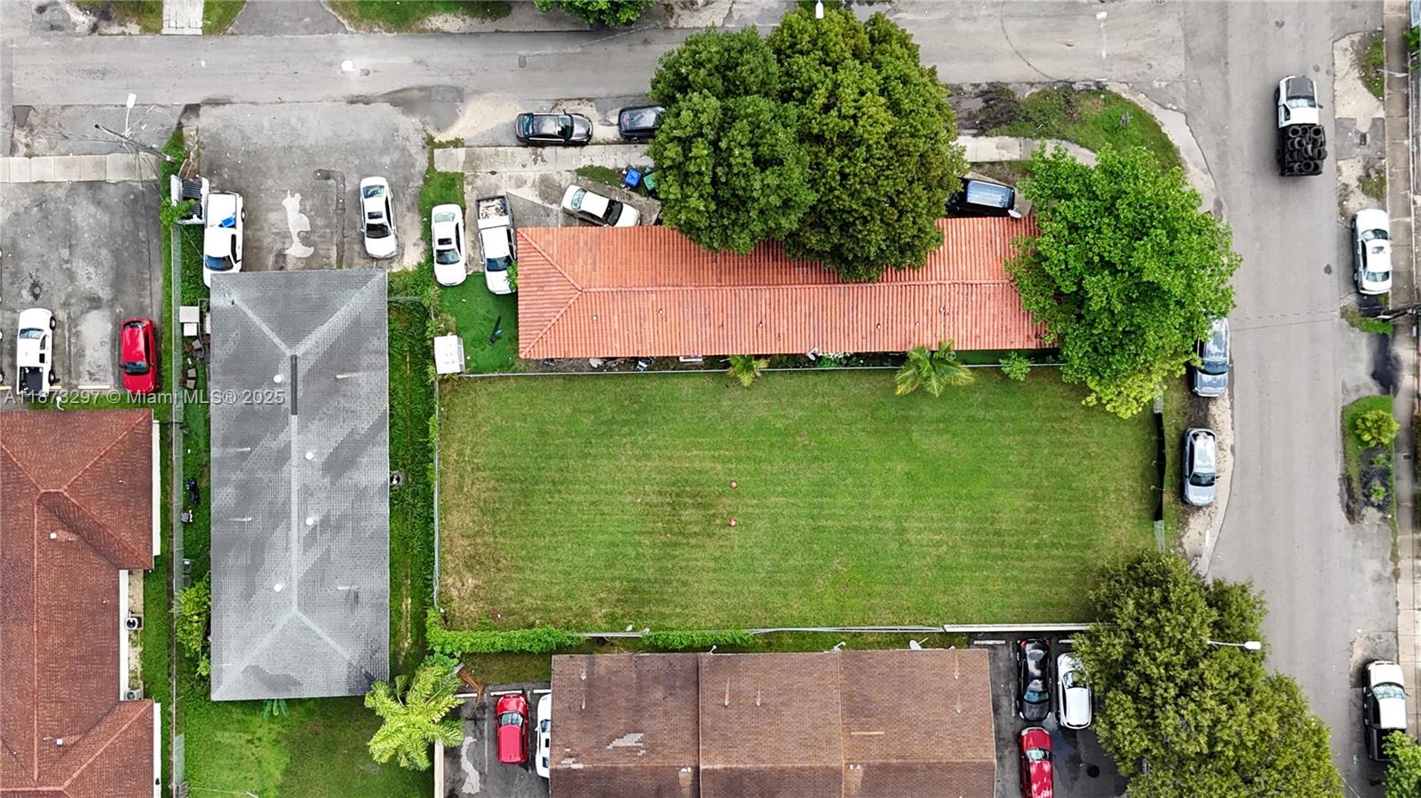 default 1941 NW 19th Ave, Miami FL 33125 — #A11873297