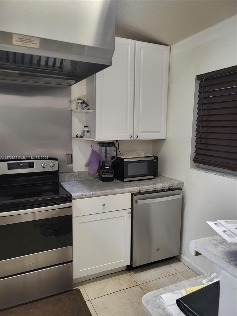 3621 NW 90th Ter, Sunrise FL 33351 — #A11873838