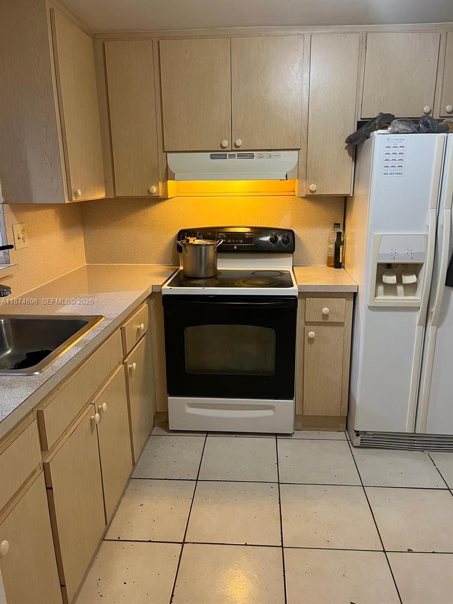 f3b61b38-7391 11295 SW 88th St # M109, Miami FL 33176 — #A11874696