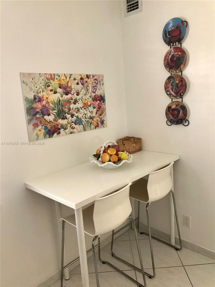 f3b61b38-7468 1025 SE 4th Ave # 101, Dania Beach FL 33004 — #A11876312