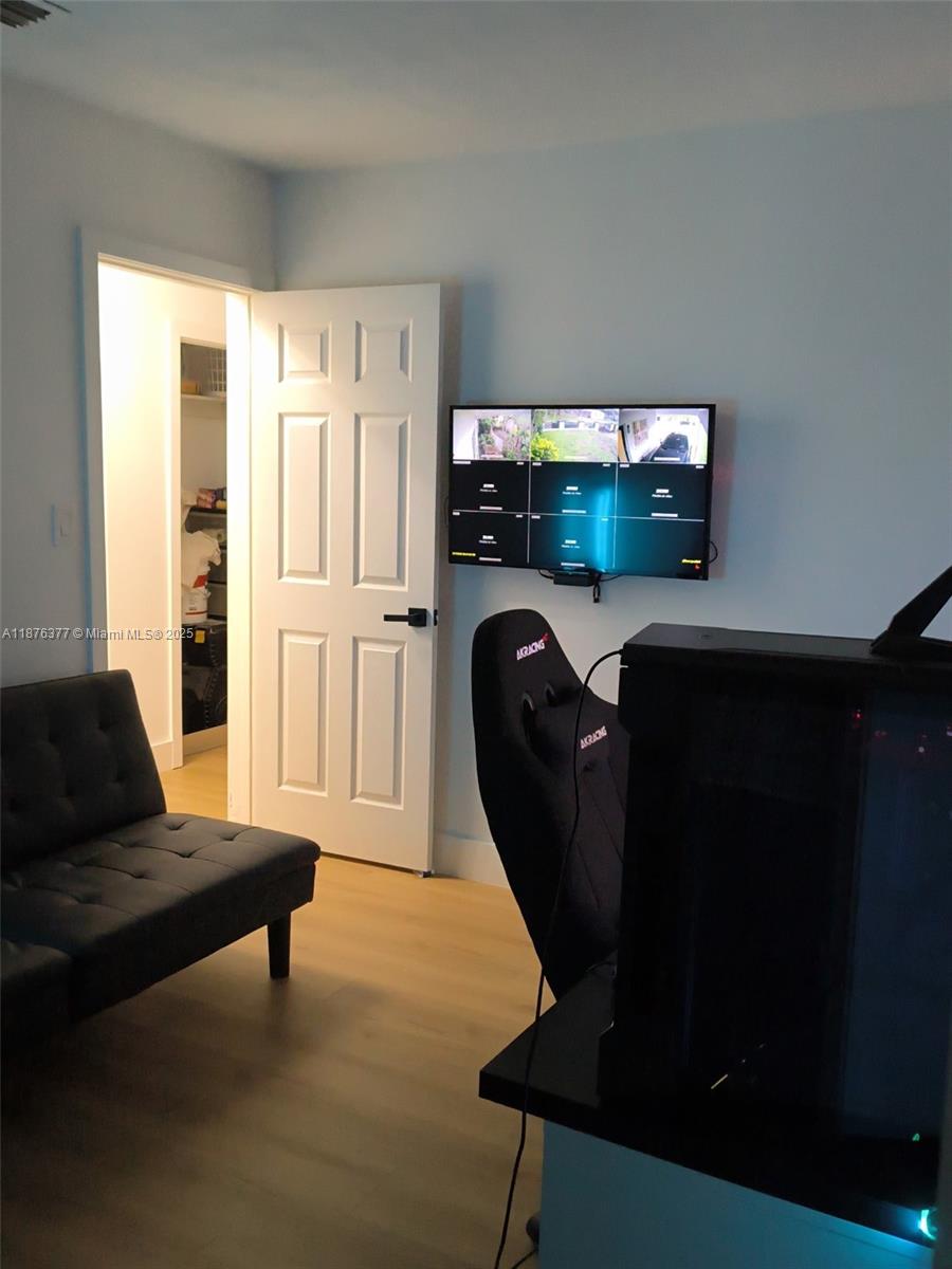 f3b61b38-7474 839 NW 13th Ave, Fort Lauderdale FL 33311 — #A11876377