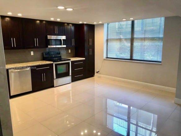 20381 NE 30th Ave # 7, Aventura FL 33180 — #A11876568