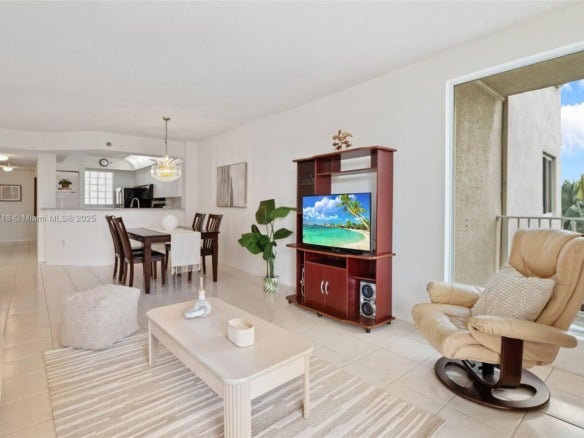 18260 N Bay Rd # 320, Sunny Isles Beach FL 33160 — #A11876718