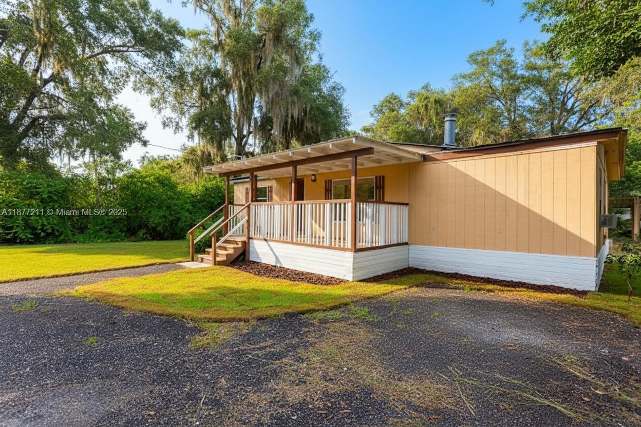 f3b61b38-7514 260 Old Highway 17, Other City – In The State Of Florida FL 32181 — #A11877211
