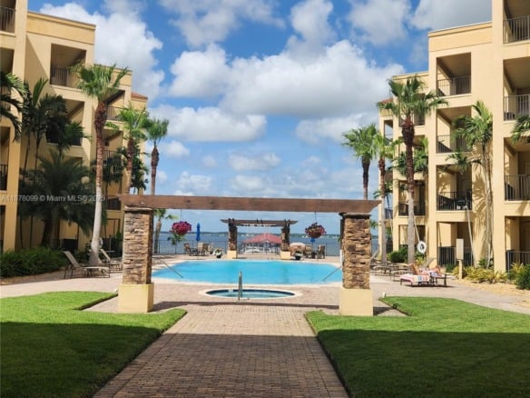 2351 Lakeview Dr # 114, Sebring FL 33875 — #A11878099