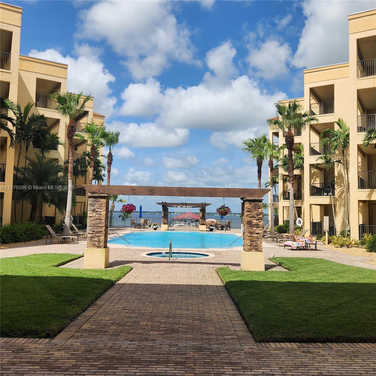 2351 Lakeview Dr # 114, Sebring FL 33875 — #A11878099