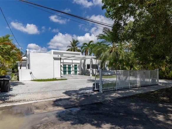 1215 N Biscayne Point Rd, Miami Beach FL 33141 — #A11878264