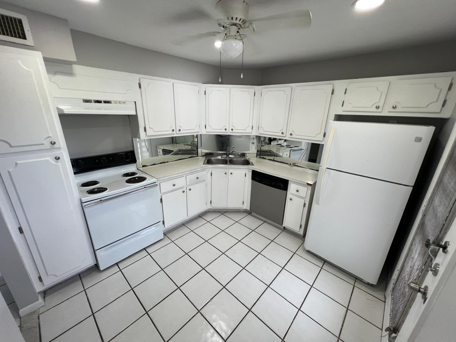 f3b61b38-7575 3360 Spanish Moss Terrace # 313, Lauderhill FL 33319 — #B26030742