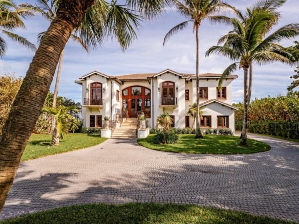 6722 N Highway A1a, Hutchinson Island FL 34949 — #R10954761