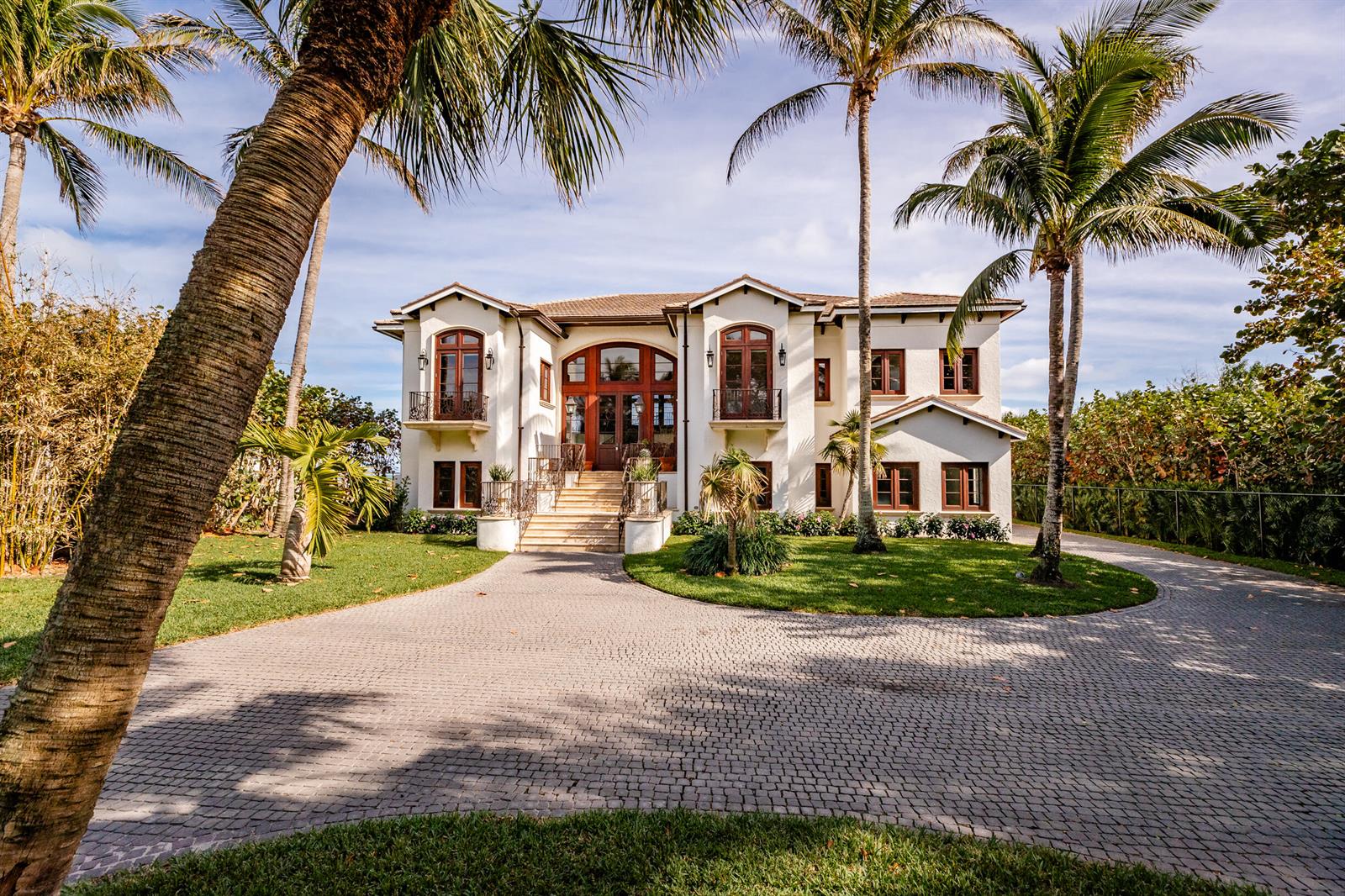 6722 N Highway A1a, Hutchinson Island FL 34949 — #R10954761