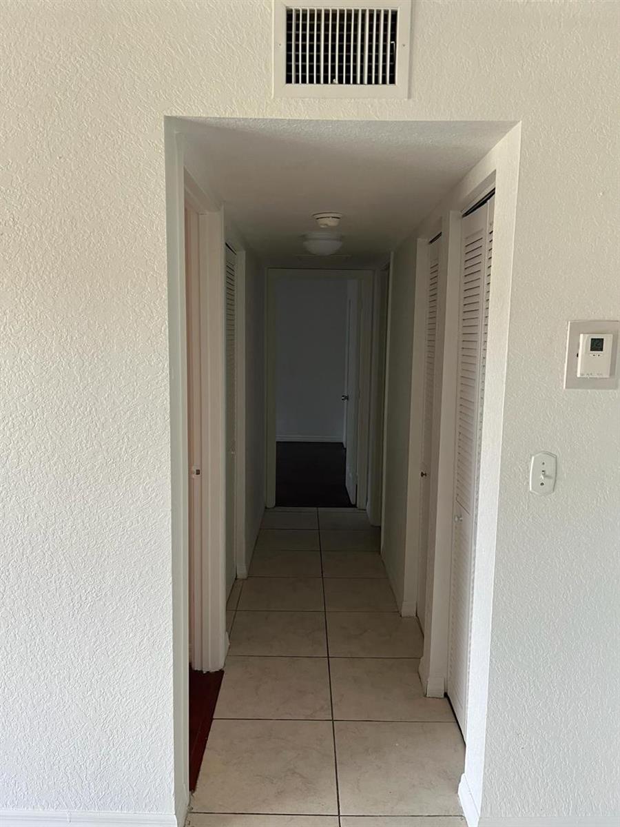 CREATOR: gd-jpeg v1.0 (using IJG JPEG v62), quality = 90 2952 NW 55th Avenue # 2A, Lauderhill FL 33313 — #F10434390