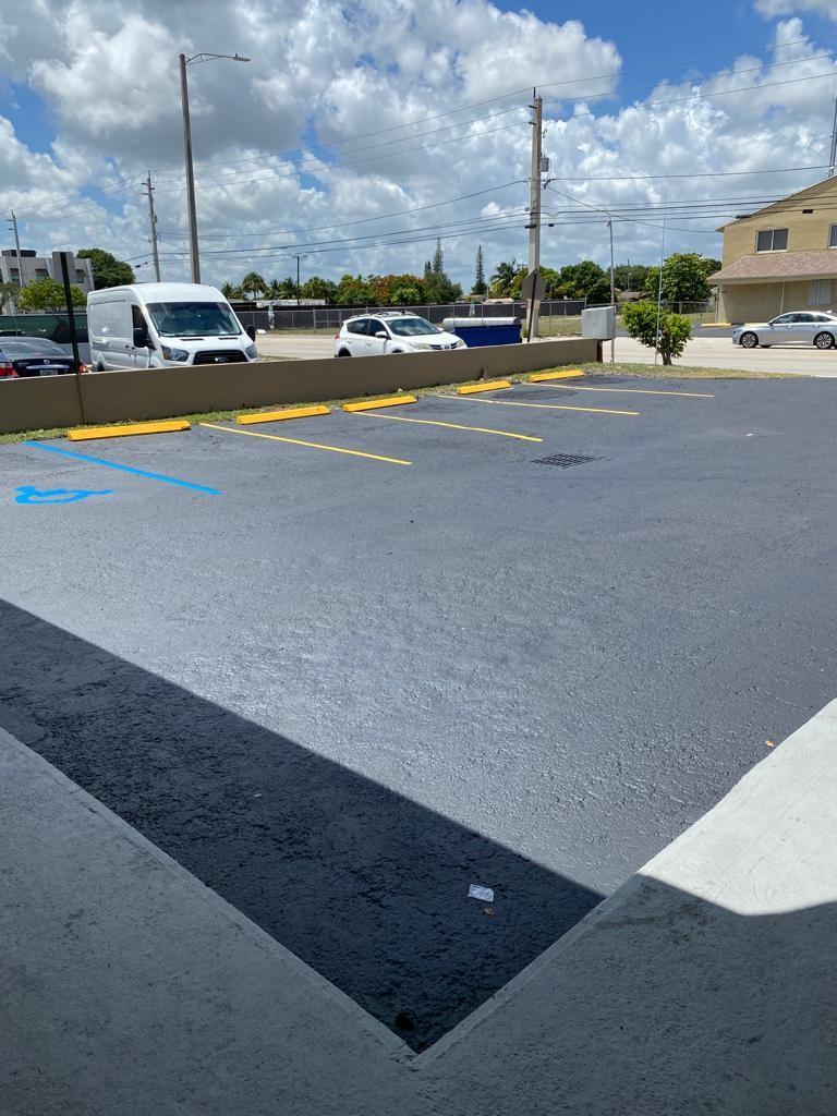 CREATOR: gd-jpeg v1.0 (using IJG JPEG v62), quality = 90 2430 NW 19th Street, Fort Lauderdale FL 33311 — #F10444574