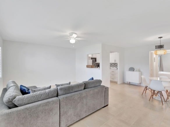 740 Horizons W # 105, Boynton Beach FL 33435 — #R11000941