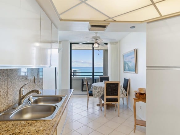 3560 S Ocean Boulevard # 6, South Palm Beach FL 33480 — #R11002312