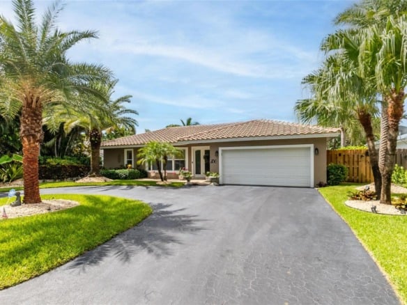 2750 SE 4th Street, Pompano Beach FL 33062 — #F10451048