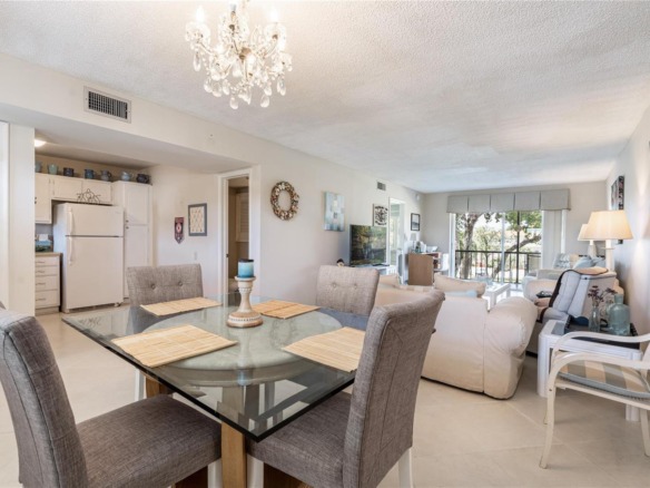 671 S Hollybrook Drive # 306, Pembroke Pines FL 33025 — #F10452219