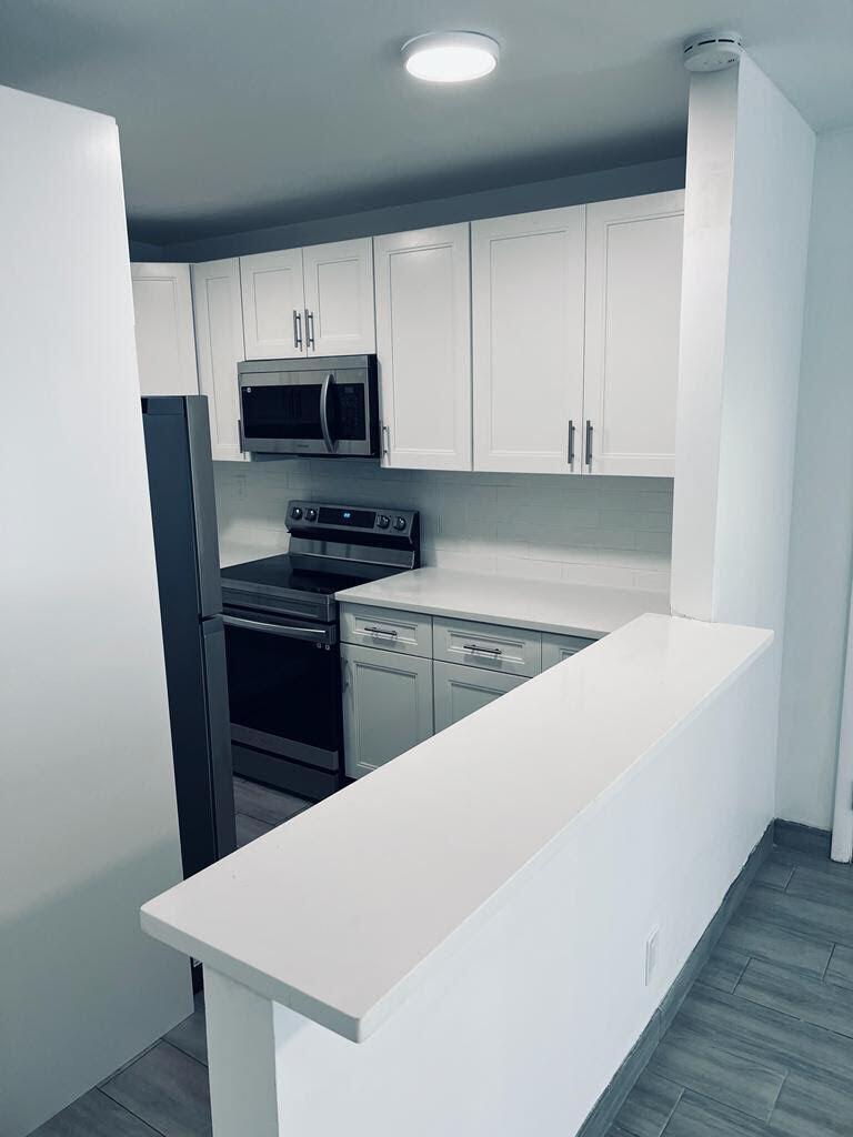 f3b61b38-7854 930 N 14th Court, Hollywood FL 33020 — #R11013720