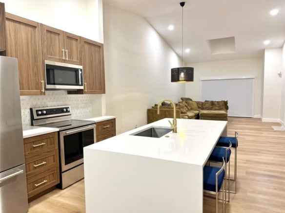 6410 Royal Manor Circle, Delray Beach FL 33484 — #R11015410