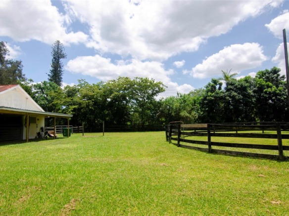 1765 Back Lot SW Back 112th Avenue, Davie FL 33325 — #F10458508