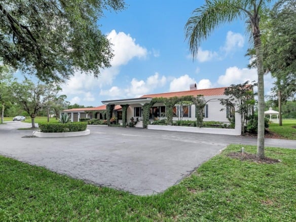 9999 NE 120th Street, Okeechobee FL 34972 — #R11025997