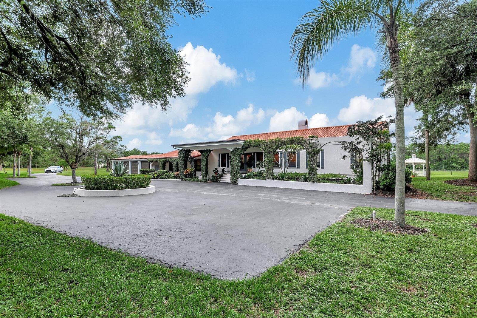 f3b61b38-7917 9999 NE 120th Street, Okeechobee FL 34972 — #R11025997