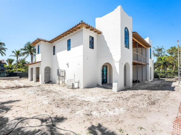 221 Monroe Drive, West Palm Beach FL 33405 — #R11027557