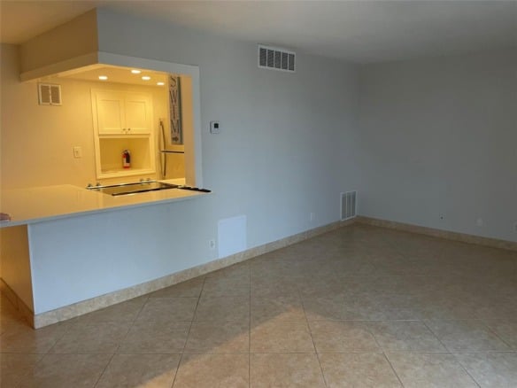 1731 SE 15 # 206, Fort Lauderdale FL 33316 — #F10467968