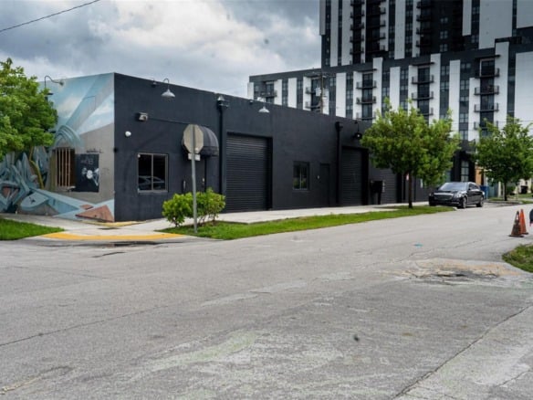 401 NE 8th Street, Fort Lauderdale FL 33304 — #F10469748