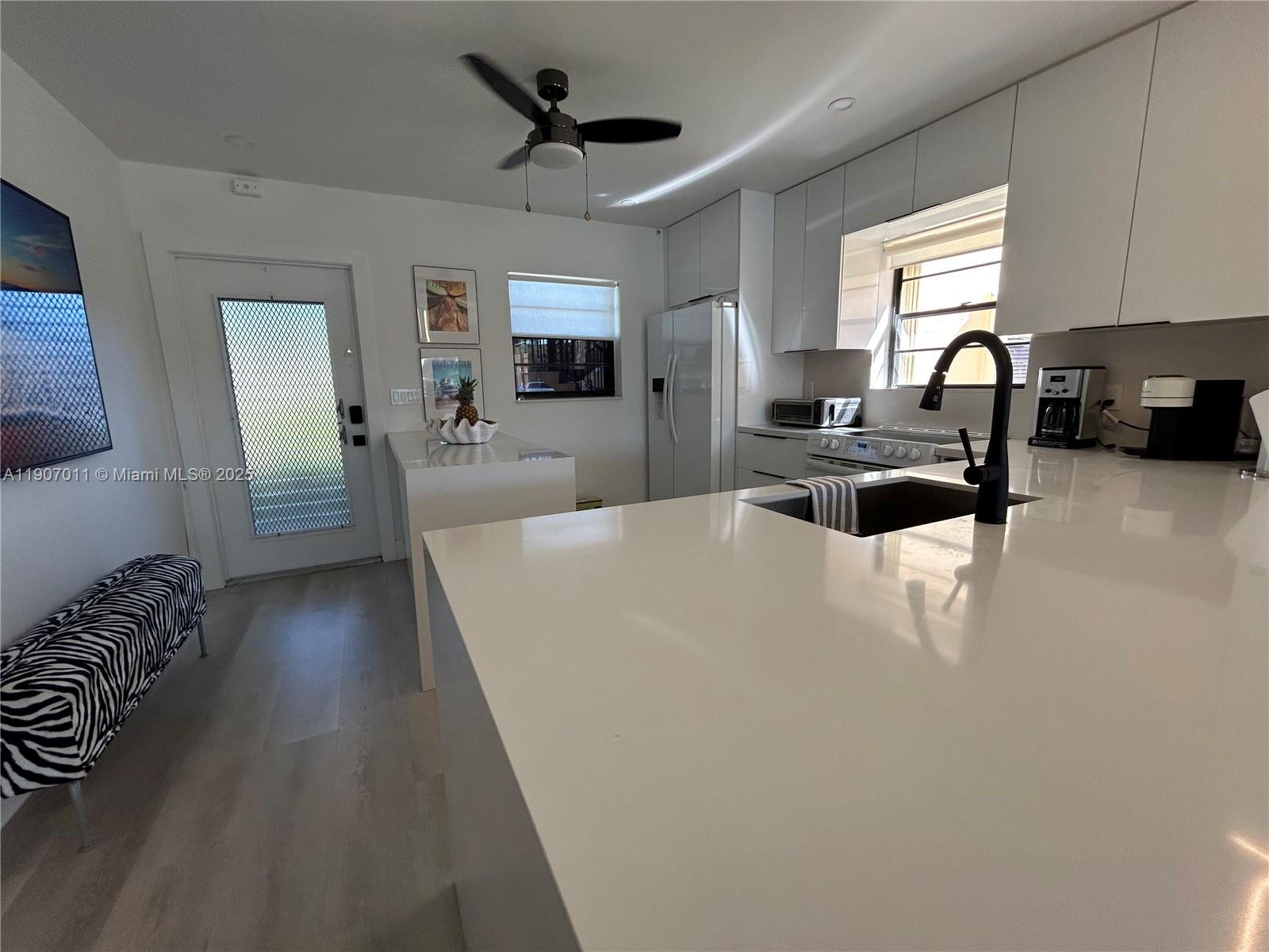 200 Berkley Rd # 113, Hollywood FL 33024 — #A11907011