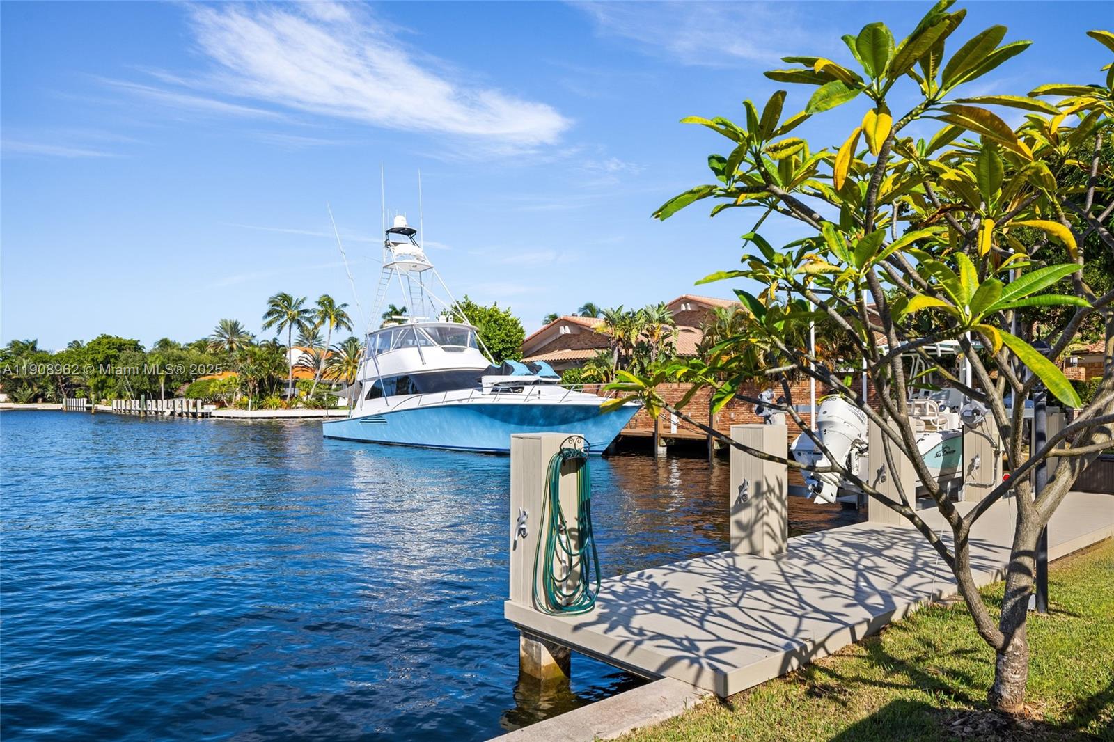 f3b61b38-811 70 Bay Colony Ln, Fort Lauderdale FL 33308 — #A11908962