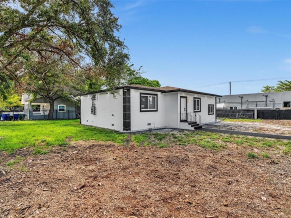 5850 NE 3rd Ave, Miami FL 33137 — #A11912666