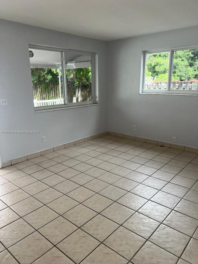2419 Lincoln St # 23B, Hollywood FL 33020 — #A11688088
